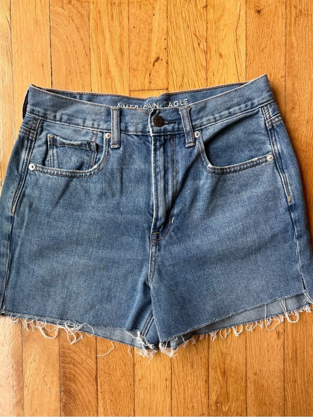 American Eagle Outfitters High Waist Blue Denim Cutoff Shorts 6 Mom Jeans
